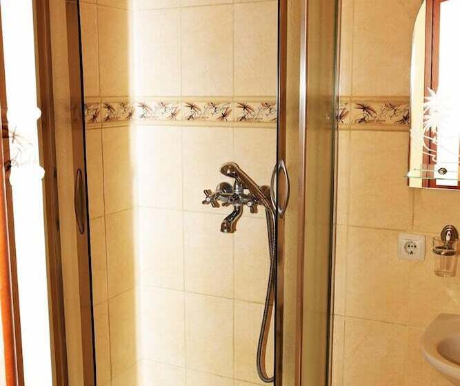 تختخواب و صبحانه Agros