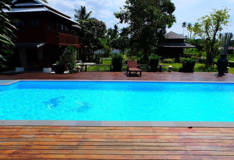 هتل Beach Walk Homestay