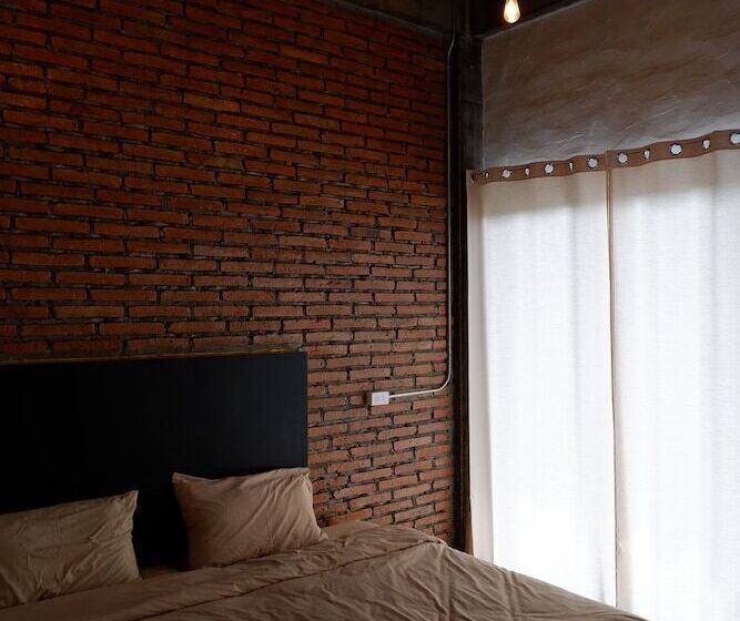 هتل Black Elephant Boutique