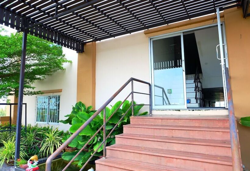Chai Hotel Bangbo