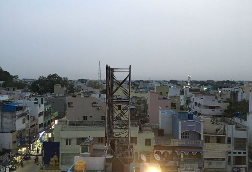 호텔 Jayaram Residency Srikalahasti