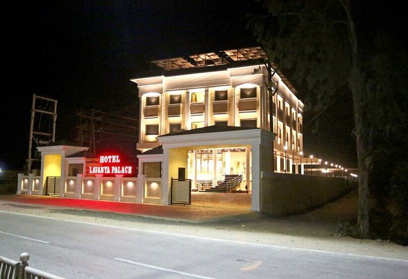 ホテル Lavanya Palace