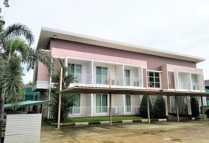 هتل Loft Village