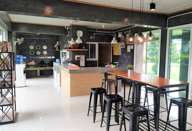 هتل Loft Village