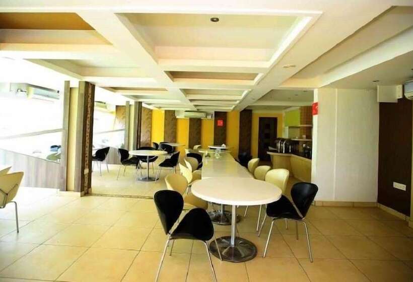 호텔 Shanthiniketan   Online Suites