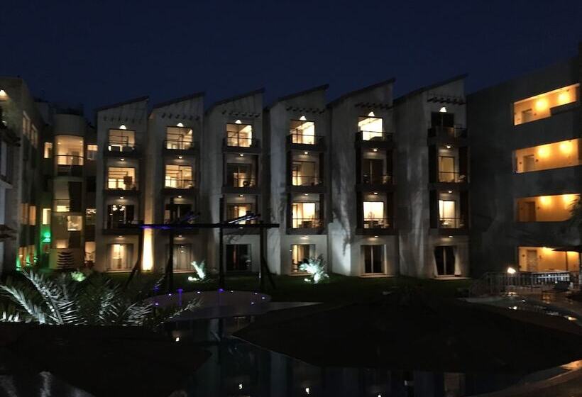 هتل Peduase Valley Resort