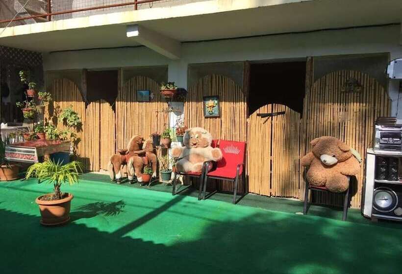 فندق Prostor Guest House