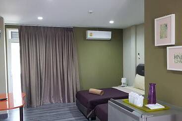هتل Room 18 At Ptt Wangchao