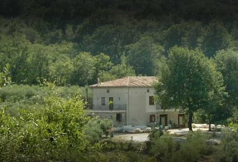 田舎風ホテル Agriturismo Le Cammarose