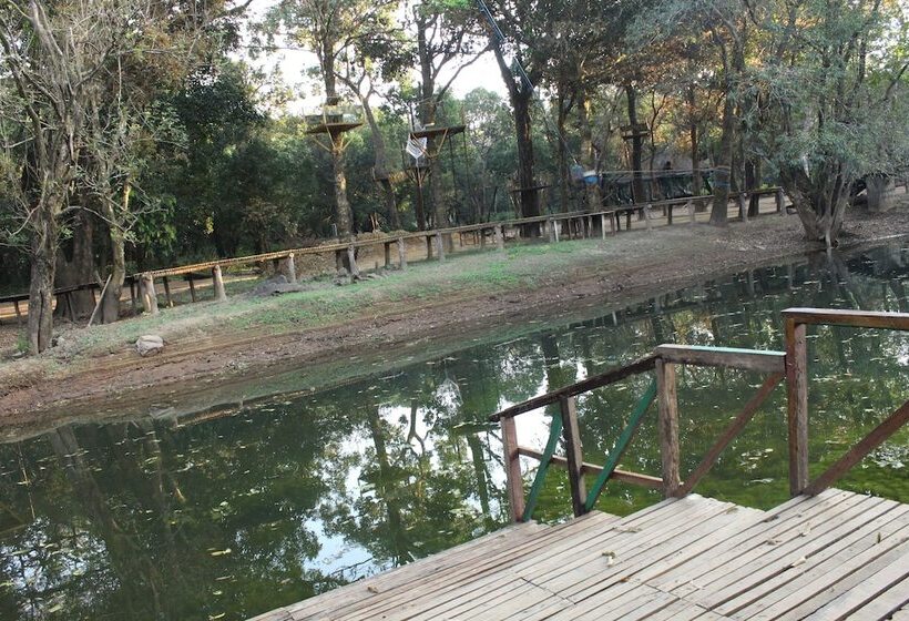 酒店 Shangri La Jungle Resort