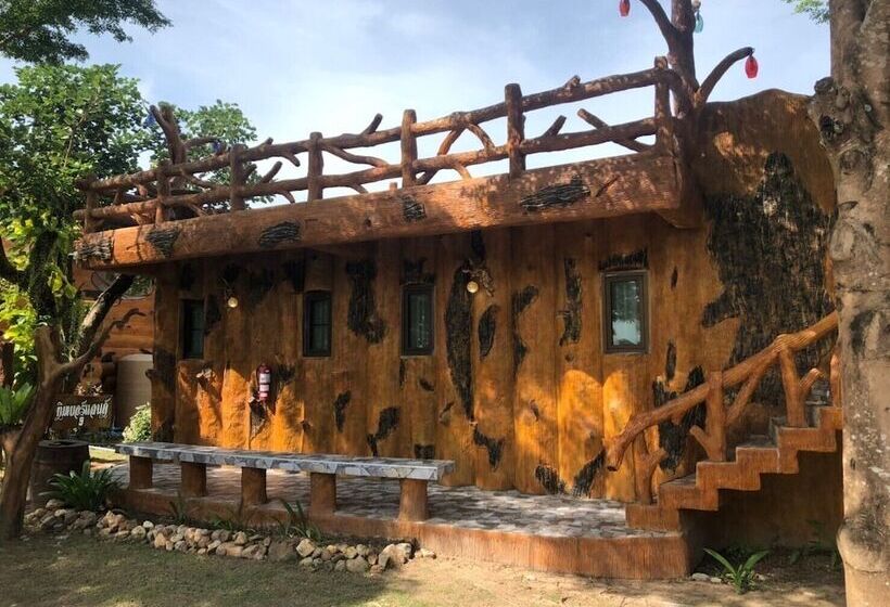 בית מלון כפרי Timberland And Fruit Resort