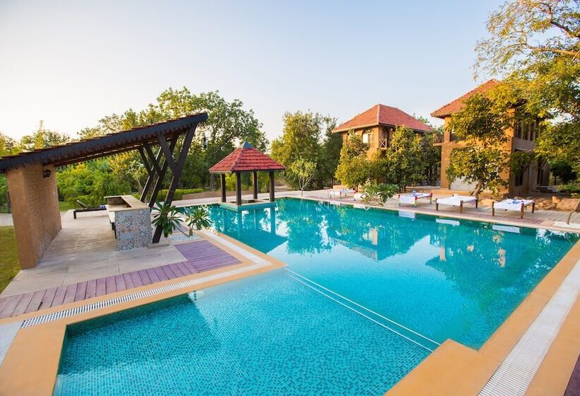 בית מלון כפרי Vannraj Resort And Spa