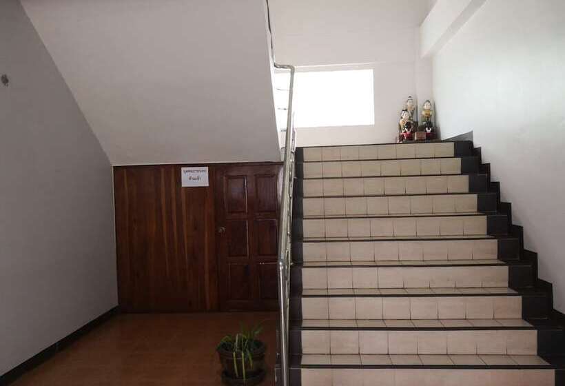 هتل View Inn