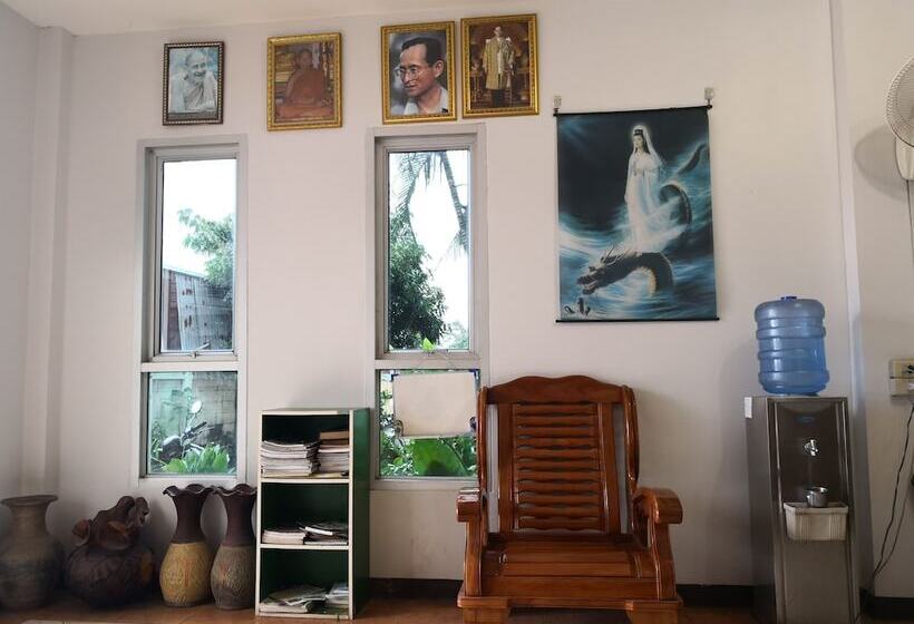 هتل View Inn