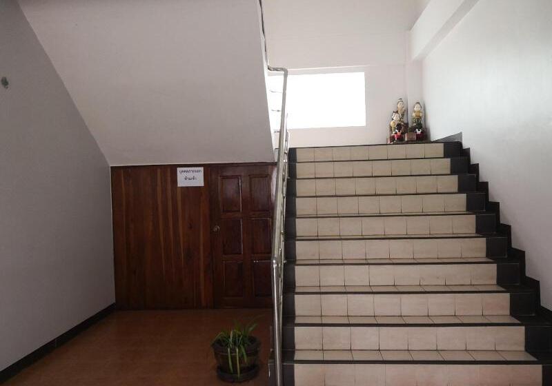 هتل View Inn