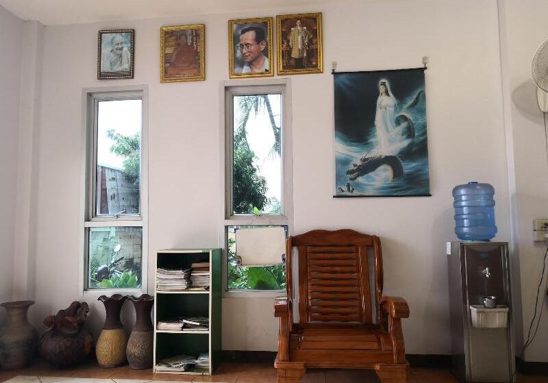 هتل View Inn