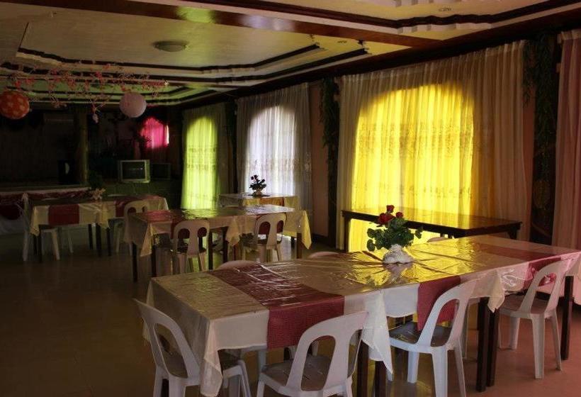 فندق Villa Limpia Beach Resort