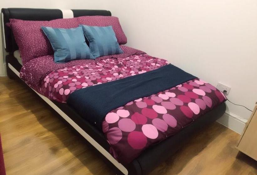 Пансион Charimore Rooms