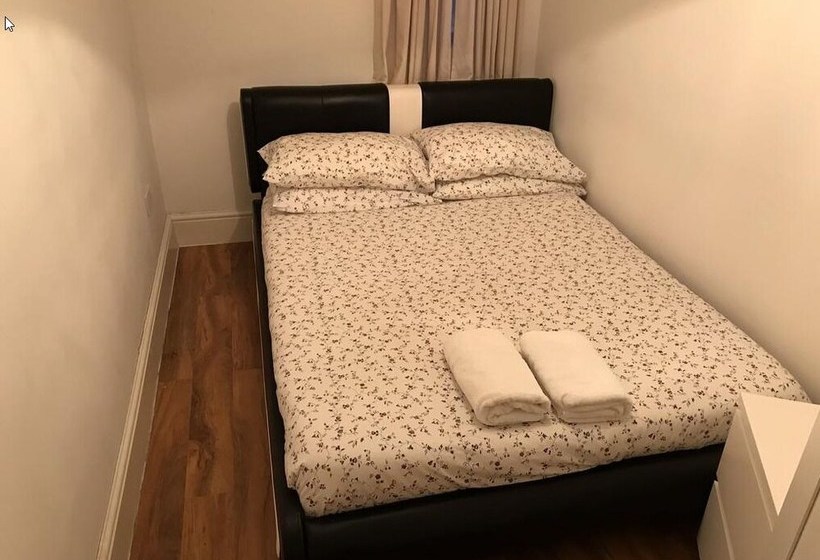 Пансион Charimore Rooms
