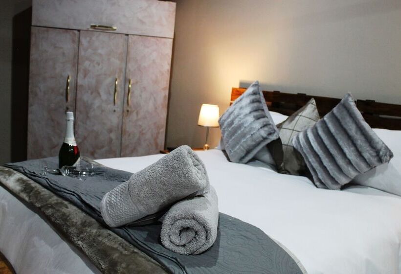 ペンション Potties Guesthouse