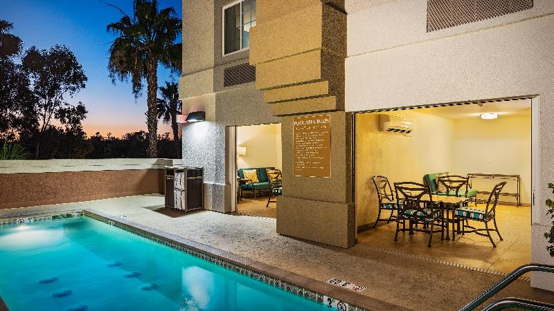 Candlewood Suites Anaheim  Resort Area