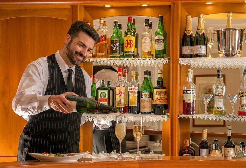 Fotos del hotel Albergo Ottocento:  12