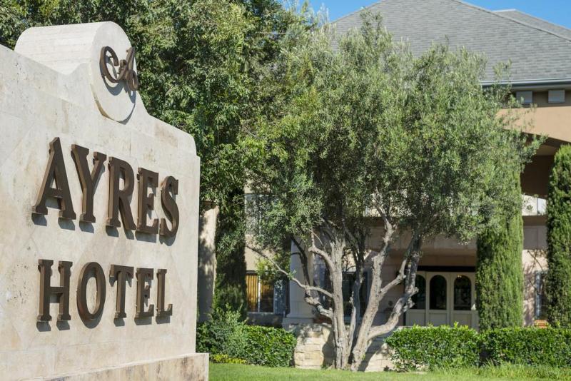 Ayres Hotel Seal Beach