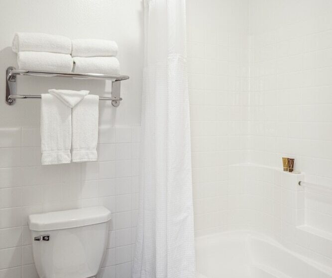 هتل Ayres Suites Mission Viejo Lake Forest