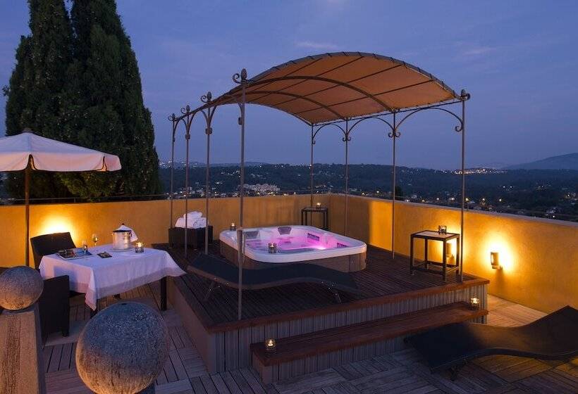هتل Bastide Saint Antoine  Relais & Chateaux