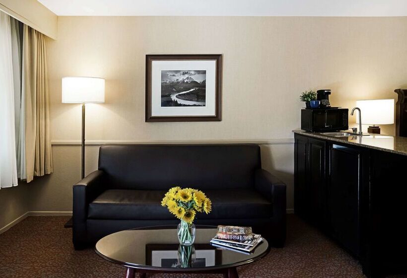 Best Western Corona Hotel & Suites