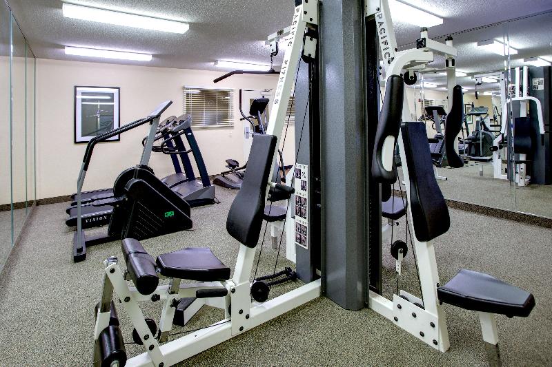هتل Candlewood Suites Raleigh Crabtree, An Ihg