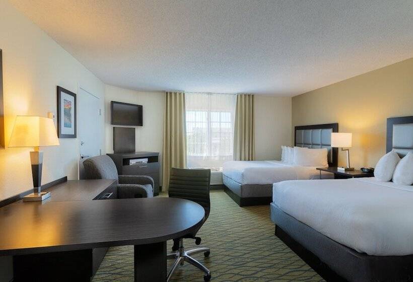 هتل Candlewood Suites Rogers Bentonville, An Ihg