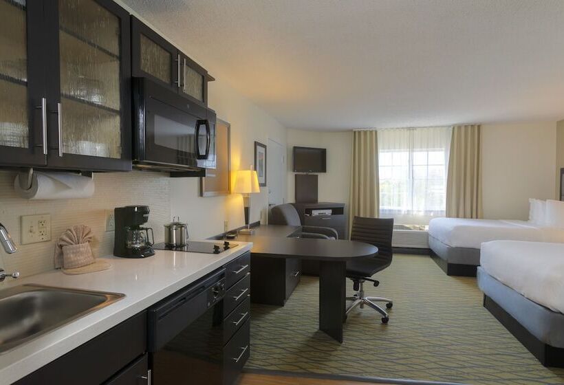 هتل Candlewood Suites Rogers Bentonville, An Ihg