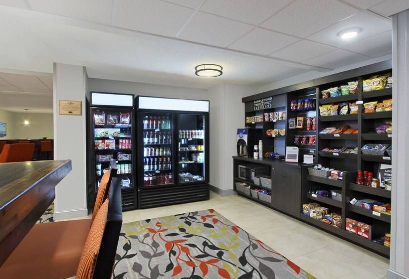 هتل Candlewood Suites Rogers Bentonville, An Ihg