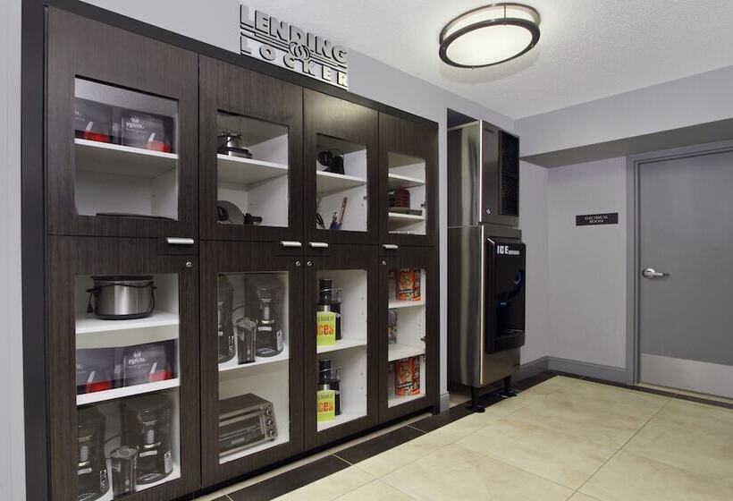 هتل Candlewood Suites Rogers Bentonville, An Ihg