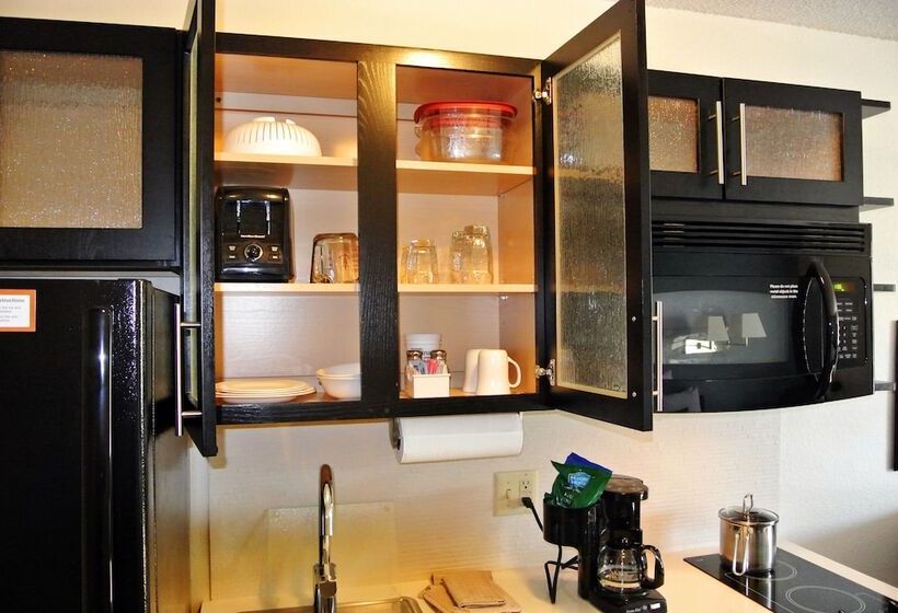 هتل Candlewood Suites Washington Dulles Herndon, An Ihg