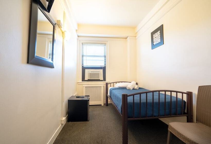 فندق Flushing Ymca   Hostel