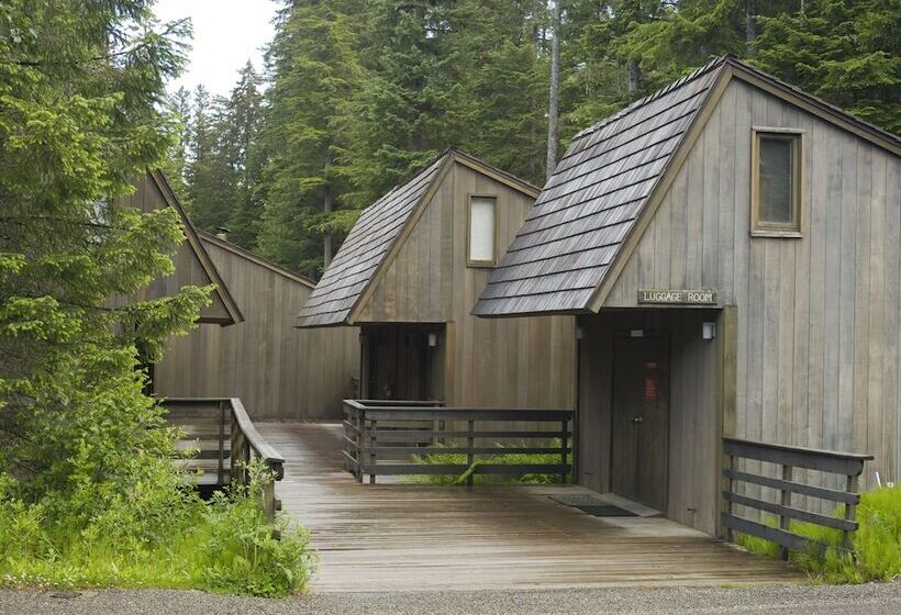 בית מלון כפרי Glacier Bay Lodge