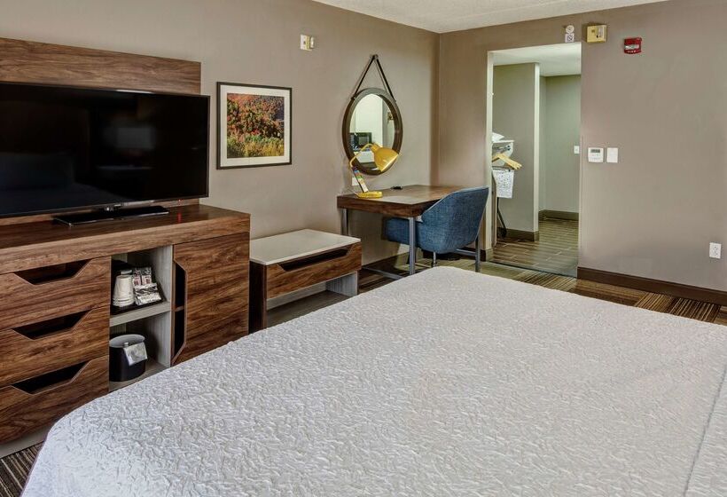 酒店 Hampton Inn Latrobe