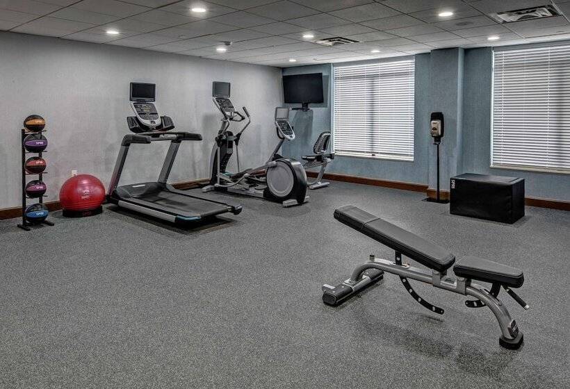 فندق Hampton Inn Latrobe