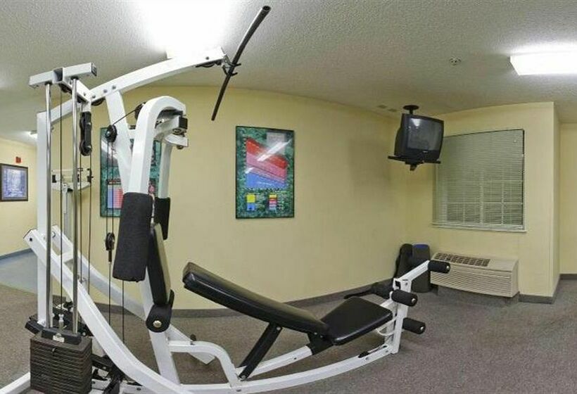 בית מלון כפרי Mainstay Suites Hartford Meriden