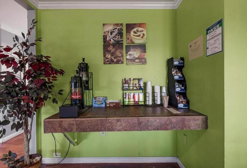 هتل Heritage Inn Express Chico