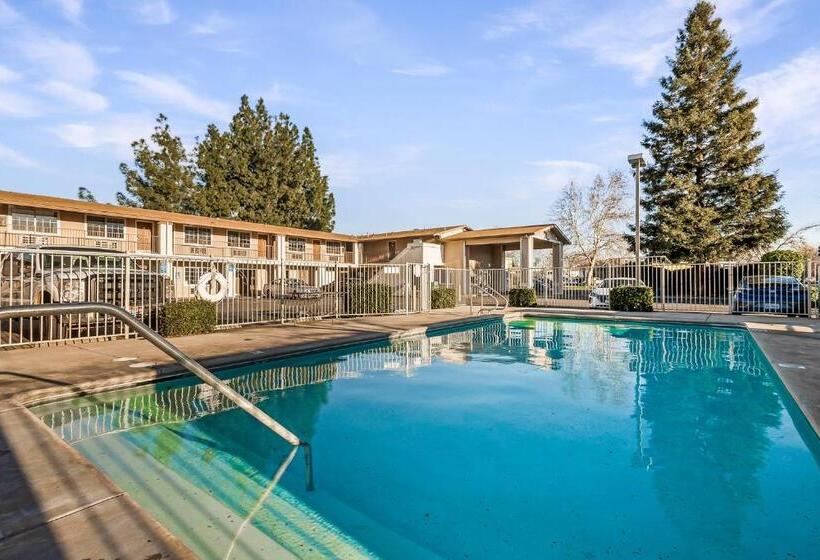 هتل Heritage Inn Express Chico