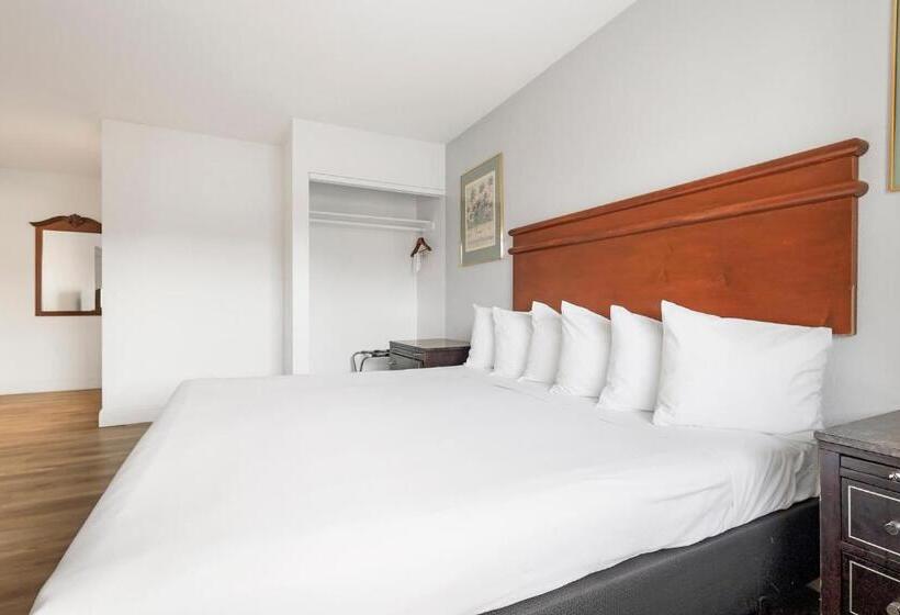 هتل Heritage Inn Express Chico