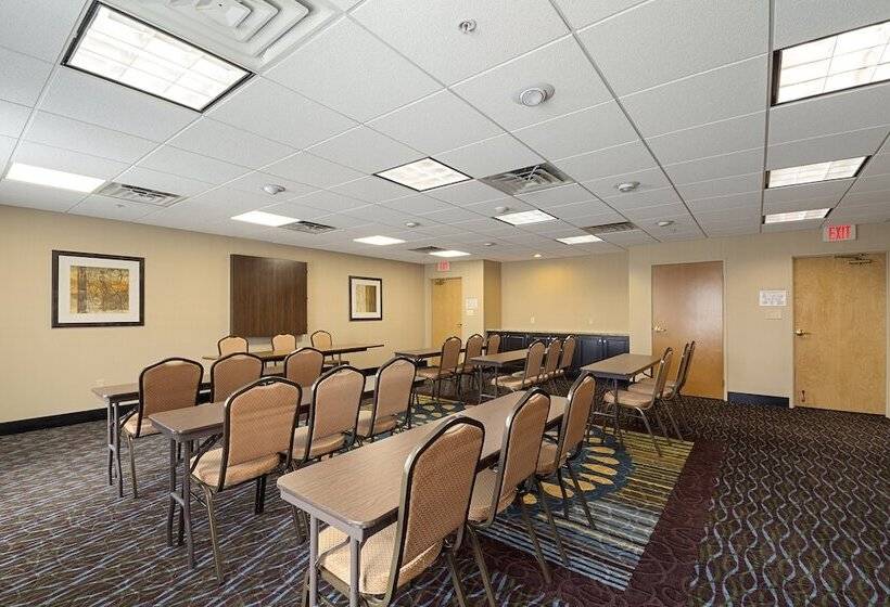 هتل Holiday Inn Express Bloomington West, An Ihg