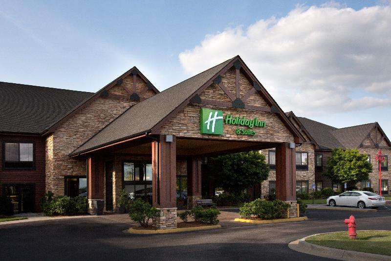 Отель Holiday Inn St. Paul Northeast Lake Elmo, An Ihg