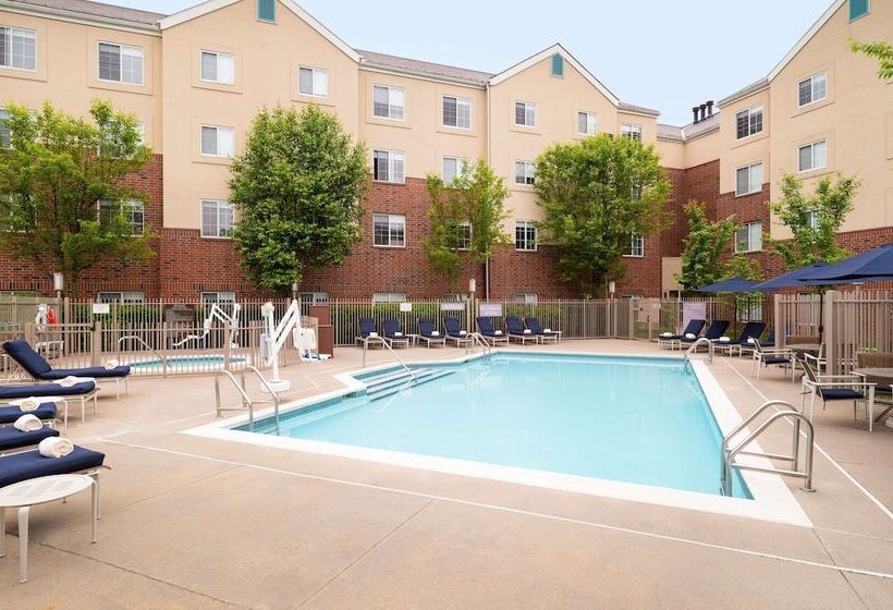 هتل Hyatt House White Plains