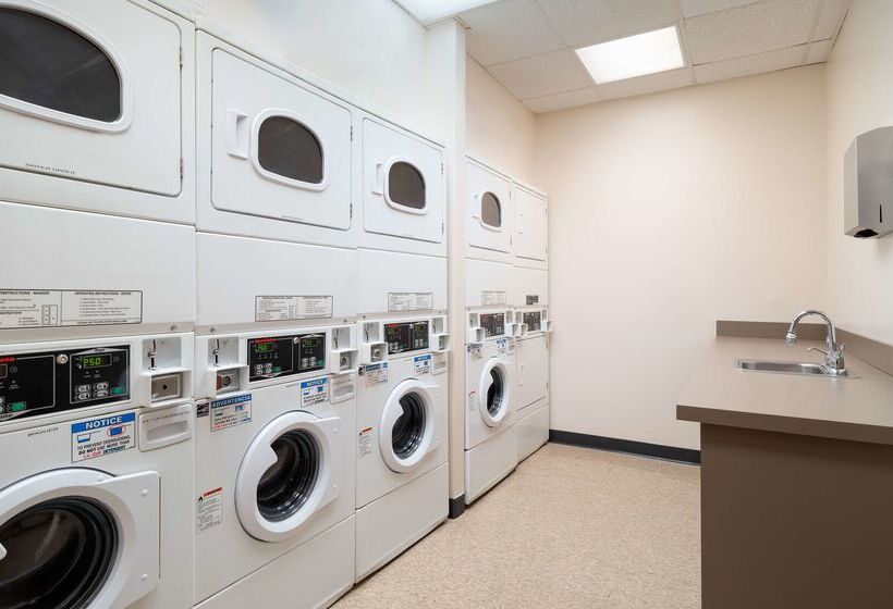 هتل Hyatt House White Plains