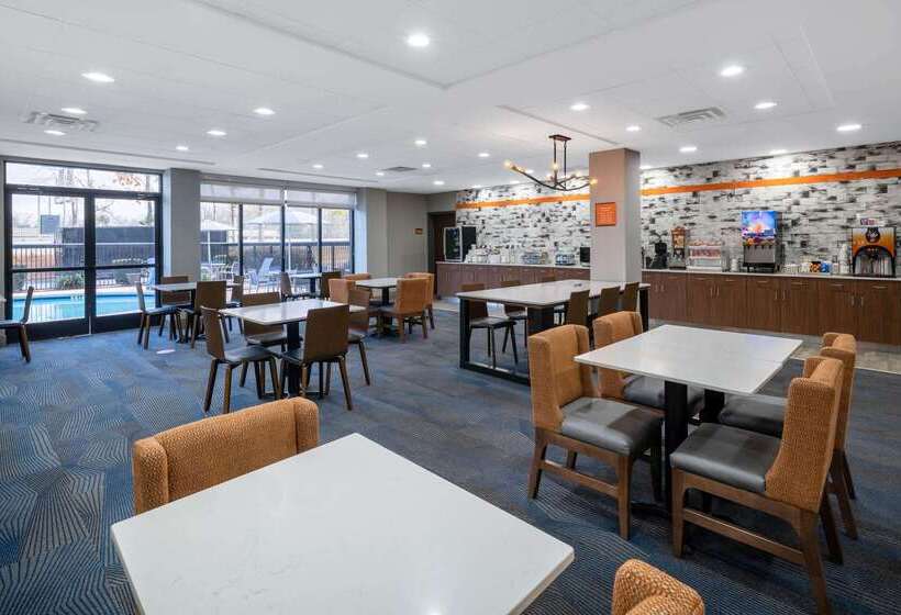هتل La Quinta Inn & Suites By Wyndham Albany Ga