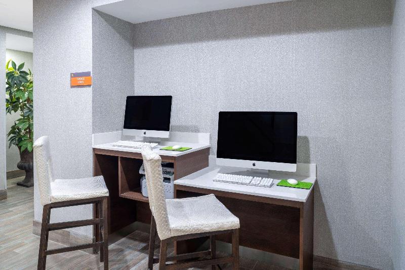 هتل La Quinta Inn & Suites By Wyndham Albany Ga